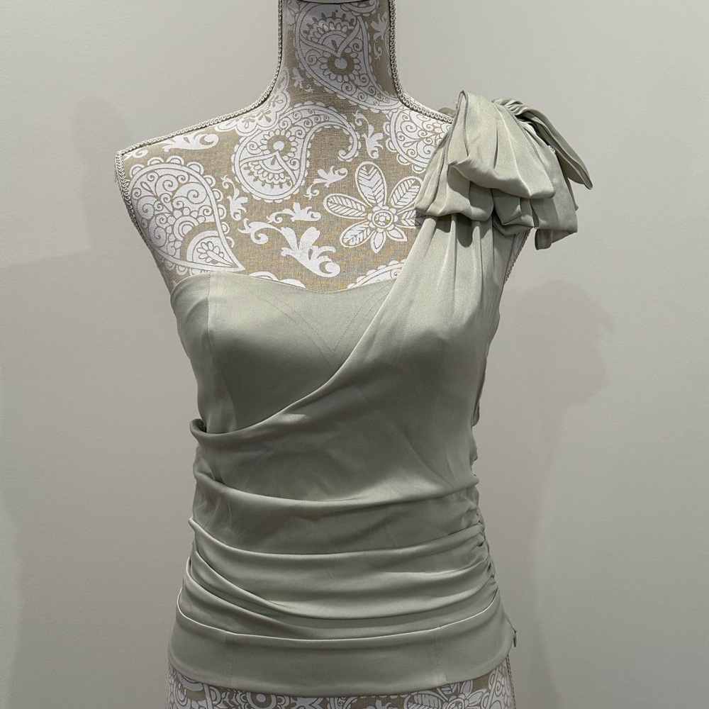 Bebe Elegant One-Shoulder Top in Light Green